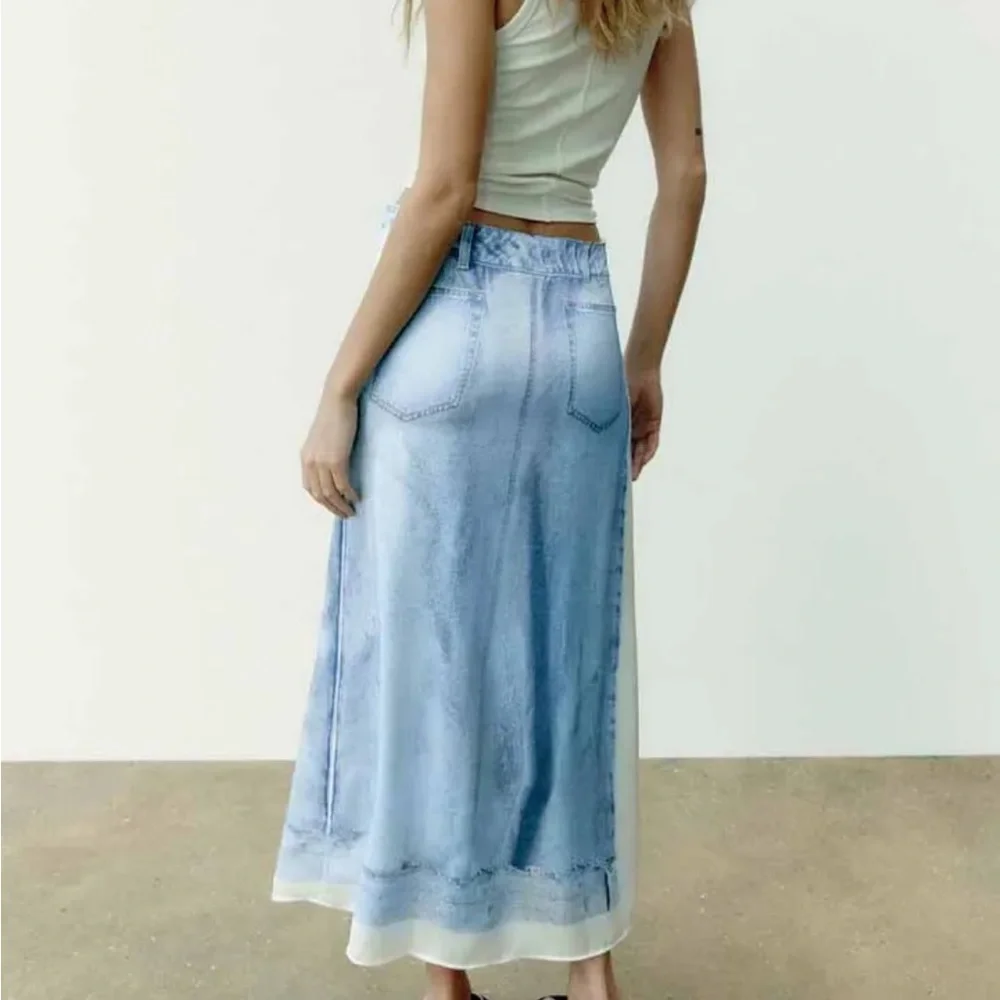 SATIN DENIM PRINT SKIRT |Size XS - Picture 2 of 6